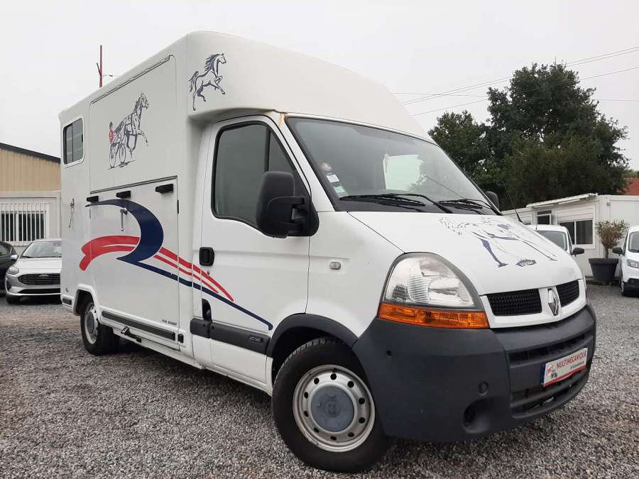 RENAULT MASTER .
